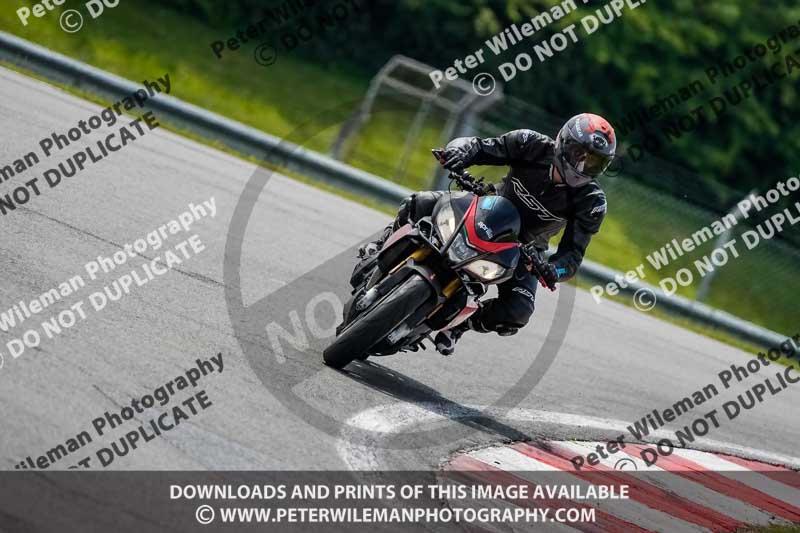 donington no limits trackday;donington park photographs;donington trackday photographs;no limits trackdays;peter wileman photography;trackday digital images;trackday photos